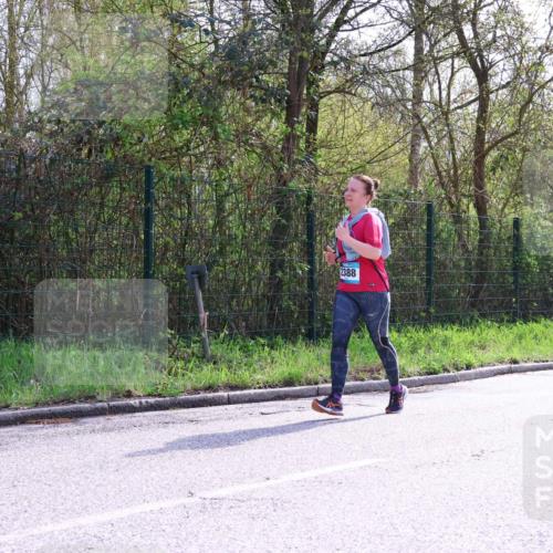 12.04.2026 - 45. Internationalen Wilhelmsburger Insellauf Yannick Fuchs http://msf.ph/oto/9500224 12.04.2026 11:10:23 Laufen 2388 meine-sportfotos.de