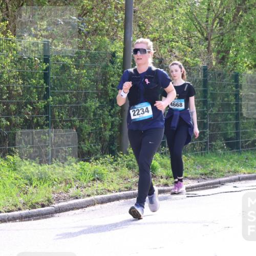 12.04.2026 - 45. Internationalen Wilhelmsburger Insellauf Yannick Fuchs http://msf.ph/oto/9500248 12.04.2026 11:10:32 Laufen 2234, 4668 meine-sportfotos.de