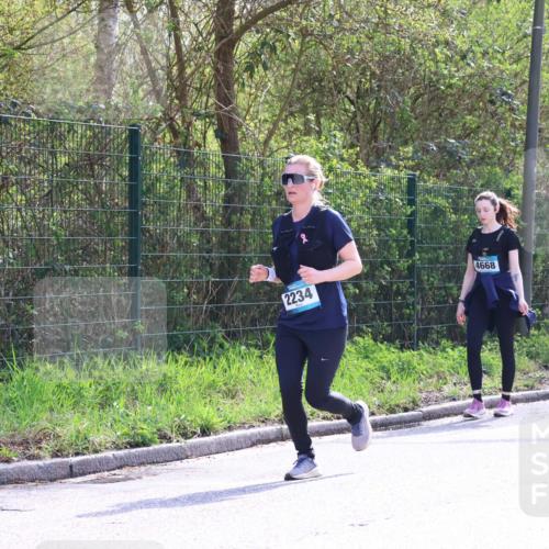 12.04.2026 - 45. Internationalen Wilhelmsburger Insellauf Yannick Fuchs http://msf.ph/oto/9500253 12.04.2026 11:10:33 Laufen 2234, 4668 meine-sportfotos.de