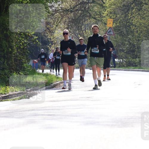 12.04.2026 - 45. Internationalen Wilhelmsburger Insellauf Yannick Fuchs http://msf.ph/oto/9500310 12.04.2026 11:10:47 Laufen 3297, 2310, 2237, 3298, 9 meine-sportfotos.de