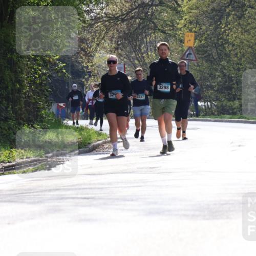 12.04.2026 - 45. Internationalen Wilhelmsburger Insellauf Yannick Fuchs http://msf.ph/oto/9500312 12.04.2026 11:10:47 Laufen 2310, 3775, 320, 2237, 3298, 9 meine-sportfotos.de