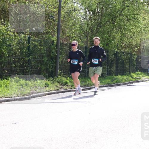 12.04.2026 - 45. Internationalen Wilhelmsburger Insellauf Yannick Fuchs http://msf.ph/oto/9500355 12.04.2026 11:10:58 Laufen 3297, 3298, 2237 meine-sportfotos.de