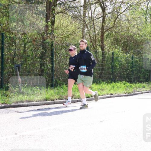 12.04.2026 - 45. Internationalen Wilhelmsburger Insellauf Yannick Fuchs http://msf.ph/oto/9500370 12.04.2026 11:11:00 Laufen 3298 meine-sportfotos.de