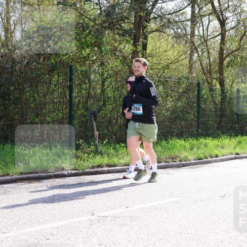 12.04.2026 - 45. Internationalen Wilhelmsburger Insellauf Yannick Fuchs http://msf.ph/oto/9500376 12.04.2026 11:11:01 Laufen 3298 meine-sportfotos.de
