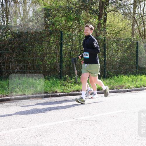 12.04.2026 - 45. Internationalen Wilhelmsburger Insellauf Yannick Fuchs http://msf.ph/oto/9500378 12.04.2026 11:11:01 Laufen 298 meine-sportfotos.de