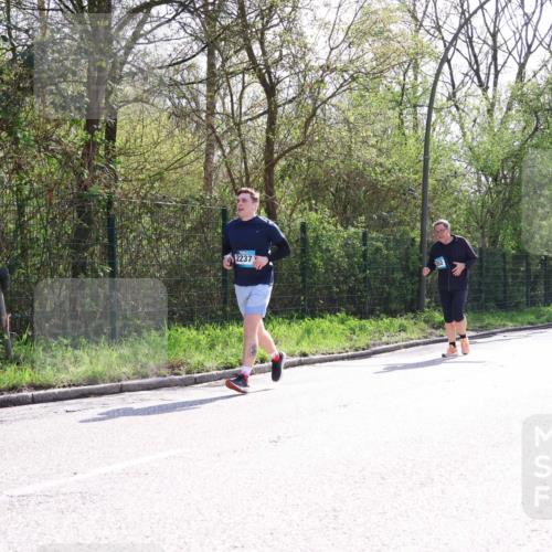 12.04.2026 - 45. Internationalen Wilhelmsburger Insellauf Yannick Fuchs http://msf.ph/oto/9500404 12.04.2026 11:11:07 Laufen 2237 meine-sportfotos.de