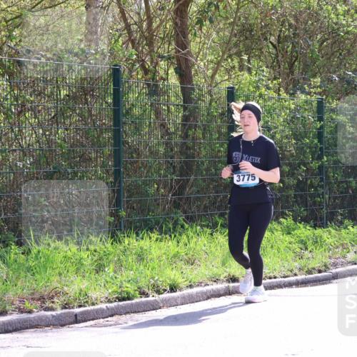 12.04.2026 - 45. Internationalen Wilhelmsburger Insellauf Yannick Fuchs http://msf.ph/oto/9500461 12.04.2026 11:11:16 Laufen 3775 meine-sportfotos.de