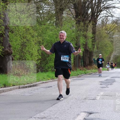 12.04.2026 - 45. Internationalen Wilhelmsburger Insellauf Yannick Fuchs http://msf.ph/oto/9500480 12.04.2026 13:18:14 Laufen 2038 meine-sportfotos.de