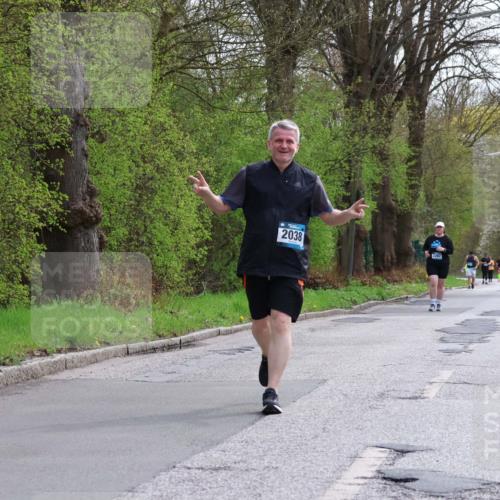 12.04.2026 - 45. Internationalen Wilhelmsburger Insellauf Yannick Fuchs http://msf.ph/oto/9500482 12.04.2026 13:18:14 Laufen 2038 meine-sportfotos.de