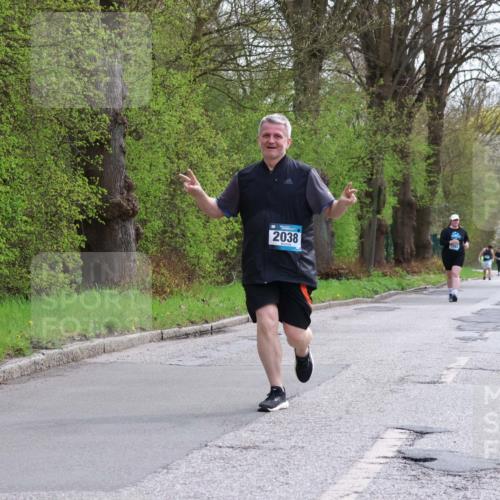 12.04.2026 - 45. Internationalen Wilhelmsburger Insellauf Yannick Fuchs http://msf.ph/oto/9500489 12.04.2026 13:18:15 Laufen 2038 meine-sportfotos.de