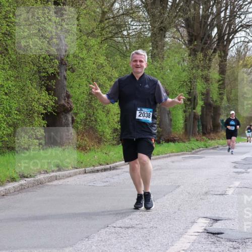 12.04.2026 - 45. Internationalen Wilhelmsburger Insellauf Yannick Fuchs http://msf.ph/oto/9500491 12.04.2026 13:18:15 Laufen 2038 meine-sportfotos.de
