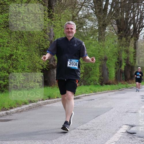 12.04.2026 - 45. Internationalen Wilhelmsburger Insellauf Yannick Fuchs http://msf.ph/oto/9500500 12.04.2026 13:18:16 Laufen 2038 meine-sportfotos.de