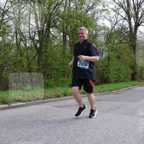 12.04.2026 - 45. Internationalen Wilhelmsburger Insellauf Yannick Fuchs http://msf.ph/oto/9500524 12.04.2026 13:18:18 Laufen 2038 meine-sportfotos.de