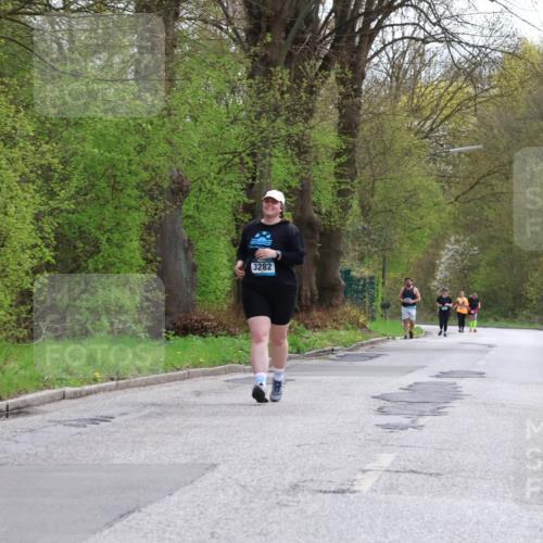 12.04.2026 - 45. Internationalen Wilhelmsburger Insellauf Yannick Fuchs http://msf.ph/oto/9500534 12.04.2026 13:18:20 Laufen 3282 meine-sportfotos.de