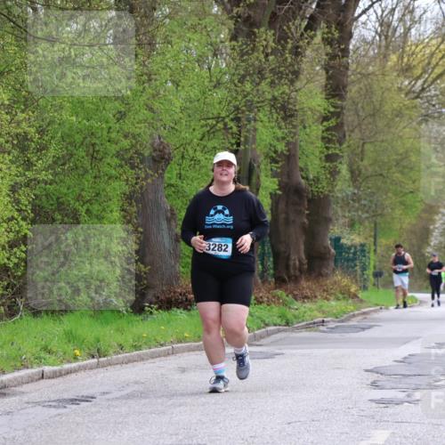 12.04.2026 - 45. Internationalen Wilhelmsburger Insellauf Yannick Fuchs http://msf.ph/oto/9500537 12.04.2026 13:18:21 Laufen 3282 meine-sportfotos.de