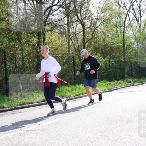 12.04.2026 - 45. Internationalen Wilhelmsburger Insellauf Yannick Fuchs http://msf.ph/oto/9500538 12.04.2026 11:11:31 Laufen 2310 meine-sportfotos.de