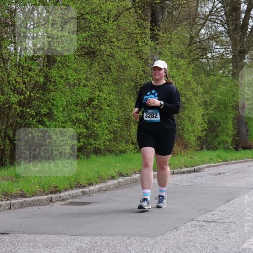 12.04.2026 - 45. Internationalen Wilhelmsburger Insellauf Yannick Fuchs http://msf.ph/oto/9500564 12.04.2026 13:18:26 Laufen 3282 meine-sportfotos.de