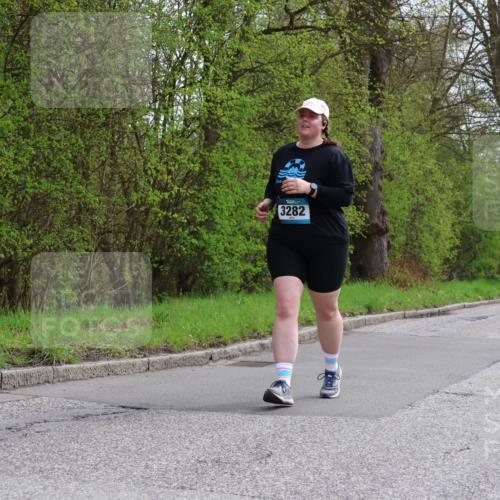 12.04.2026 - 45. Internationalen Wilhelmsburger Insellauf Yannick Fuchs http://msf.ph/oto/9500574 12.04.2026 13:18:27 Laufen 3282 meine-sportfotos.de