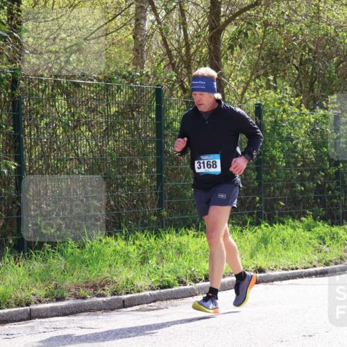 12.04.2026 - 45. Internationalen Wilhelmsburger Insellauf Yannick Fuchs http://msf.ph/oto/9500577 12.04.2026 11:11:40 Laufen 3168 meine-sportfotos.de