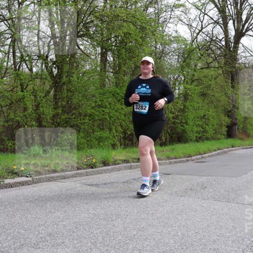 12.04.2026 - 45. Internationalen Wilhelmsburger Insellauf Yannick Fuchs http://msf.ph/oto/9500589 12.04.2026 13:18:28 Laufen 3282 meine-sportfotos.de