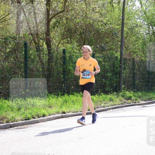 12.04.2026 - 45. Internationalen Wilhelmsburger Insellauf Yannick Fuchs http://msf.ph/oto/9500656 12.04.2026 11:12:07 Laufen 3839 meine-sportfotos.de
