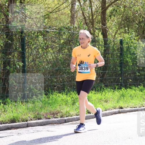 12.04.2026 - 45. Internationalen Wilhelmsburger Insellauf Yannick Fuchs http://msf.ph/oto/9500660 12.04.2026 11:12:08 Laufen 3839 meine-sportfotos.de