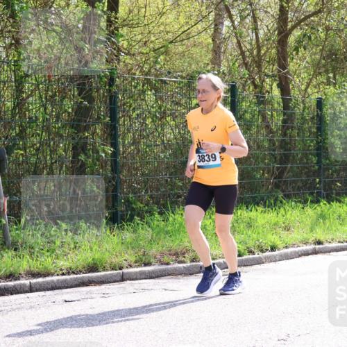 12.04.2026 - 45. Internationalen Wilhelmsburger Insellauf Yannick Fuchs http://msf.ph/oto/9500662 12.04.2026 11:12:08 Laufen 3839 meine-sportfotos.de