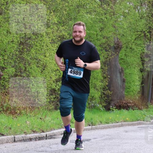 12.04.2026 - 45. Internationalen Wilhelmsburger Insellauf Yannick Fuchs http://msf.ph/oto/9500737 12.04.2026 13:19:22 Laufen 4989 meine-sportfotos.de