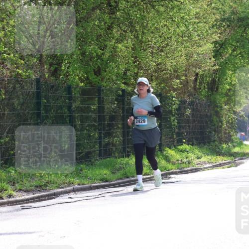 12.04.2026 - 45. Internationalen Wilhelmsburger Insellauf Yannick Fuchs http://msf.ph/oto/9500750 12.04.2026 11:12:28 Laufen 2429, 4589, 3058 meine-sportfotos.de
