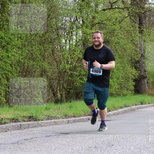 12.04.2026 - 45. Internationalen Wilhelmsburger Insellauf Yannick Fuchs http://msf.ph/oto/9500752 12.04.2026 13:19:25 Laufen 4989 meine-sportfotos.de