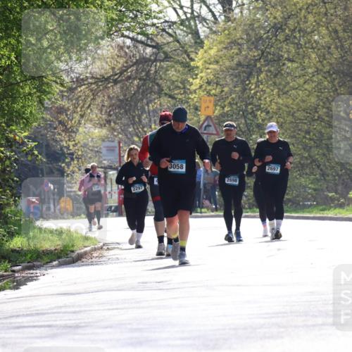 12.04.2026 - 45. Internationalen Wilhelmsburger Insellauf Yannick Fuchs http://msf.ph/oto/9500765 12.04.2026 11:12:31 Laufen 2297, 9, 3058, 2698, 2697 meine-sportfotos.de