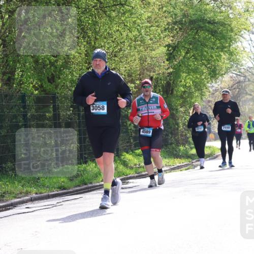 12.04.2026 - 45. Internationalen Wilhelmsburger Insellauf Yannick Fuchs http://msf.ph/oto/9500818 12.04.2026 11:12:41 Laufen 3058, 411, 7, 1000, 4589, 2297, 2698, 2697, 3253 meine-sportfotos.de