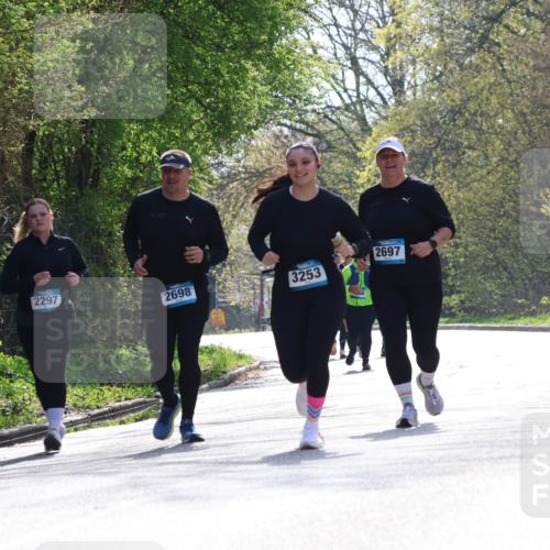 12.04.2026 - 45. Internationalen Wilhelmsburger Insellauf Yannick Fuchs http://msf.ph/oto/9500831 12.04.2026 11:12:44 Laufen 2697, 2297, 2698, 3253 meine-sportfotos.de