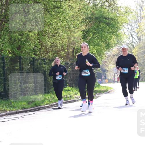 12.04.2026 - 45. Internationalen Wilhelmsburger Insellauf Yannick Fuchs http://msf.ph/oto/9500845 12.04.2026 11:12:46 Laufen 2297, 3253, 2697 meine-sportfotos.de