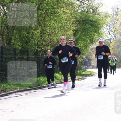 12.04.2026 - 45. Internationalen Wilhelmsburger Insellauf Yannick Fuchs http://msf.ph/oto/9500852 12.04.2026 11:12:46 Laufen 2297, 3253, 8, 2697 meine-sportfotos.de