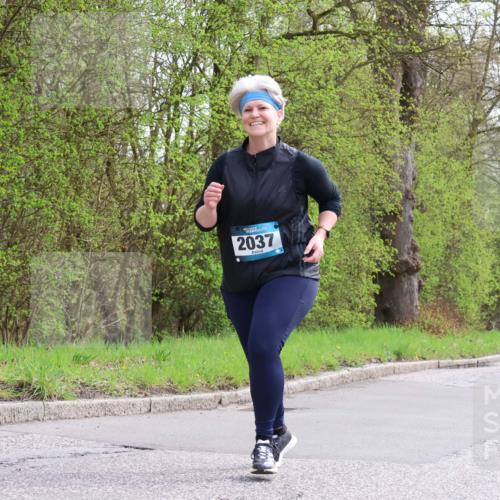 12.04.2026 - 45. Internationalen Wilhelmsburger Insellauf Yannick Fuchs http://msf.ph/oto/9500877 12.04.2026 13:20:38 Laufen 2037 meine-sportfotos.de