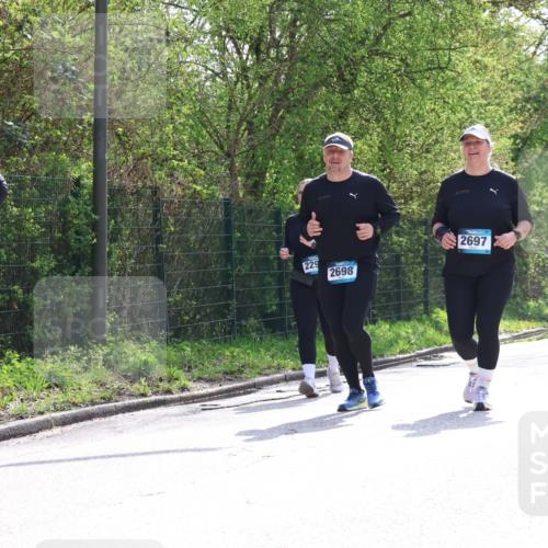 12.04.2026 - 45. Internationalen Wilhelmsburger Insellauf Yannick Fuchs http://msf.ph/oto/9500878 12.04.2026 11:12:49 Laufen 3253, 229, 2698, 2697 meine-sportfotos.de