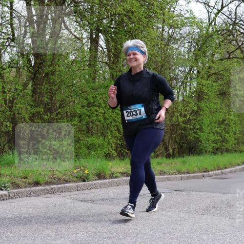 12.04.2026 - 45. Internationalen Wilhelmsburger Insellauf Yannick Fuchs http://msf.ph/oto/9500888 12.04.2026 13:20:38 Laufen 2037 meine-sportfotos.de