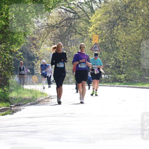 12.04.2026 - 45. Internationalen Wilhelmsburger Insellauf Yannick Fuchs http://msf.ph/oto/9501041 12.04.2026 11:13:16 Laufen 2404, 2511, 9, 2512, 311 meine-sportfotos.de