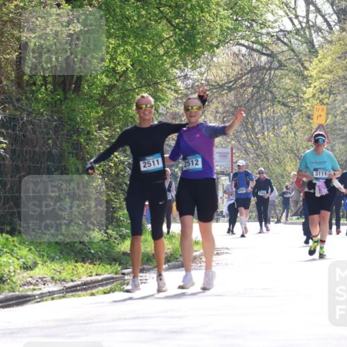 12.04.2026 - 45. Internationalen Wilhelmsburger Insellauf Yannick Fuchs http://msf.ph/oto/9501061 12.04.2026 11:13:21 Laufen 2511, 2512, 4784, 2304, 9, 3111, 476 meine-sportfotos.de