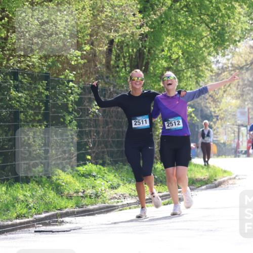 12.04.2026 - 45. Internationalen Wilhelmsburger Insellauf Yannick Fuchs http://msf.ph/oto/9501080 12.04.2026 11:13:23 Laufen 2511, 2512, 3111 meine-sportfotos.de