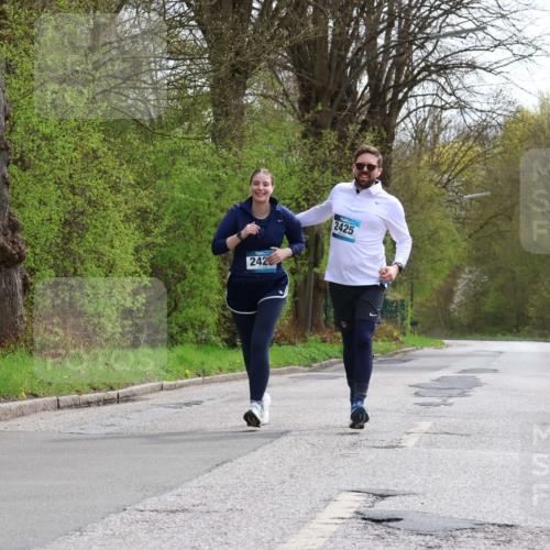 12.04.2026 - 45. Internationalen Wilhelmsburger Insellauf Yannick Fuchs http://msf.ph/oto/9501130 12.04.2026 13:24:55 Laufen 242, 2425 meine-sportfotos.de