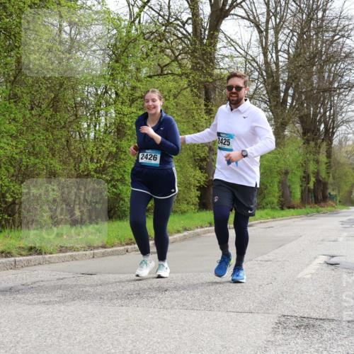 12.04.2026 - 45. Internationalen Wilhelmsburger Insellauf Yannick Fuchs http://msf.ph/oto/9501144 12.04.2026 13:24:58 Laufen 2426, 2425 meine-sportfotos.de