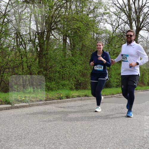12.04.2026 - 45. Internationalen Wilhelmsburger Insellauf Yannick Fuchs http://msf.ph/oto/9501153 12.04.2026 13:24:59 Laufen 2426, 2425 meine-sportfotos.de