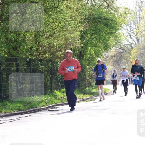 12.04.2026 - 45. Internationalen Wilhelmsburger Insellauf Yannick Fuchs http://msf.ph/oto/9501168 12.04.2026 11:13:43 Laufen 2230, 4784, 2498, 2476, 2279 meine-sportfotos.de
