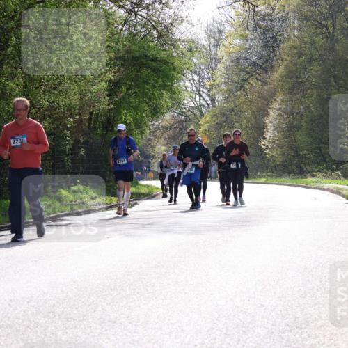 12.04.2026 - 45. Internationalen Wilhelmsburger Insellauf Yannick Fuchs http://msf.ph/oto/9501175 12.04.2026 11:13:45 Laufen 2230, 4784, 2498, 476 meine-sportfotos.de