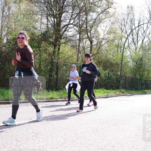 12.04.2026 - 45. Internationalen Wilhelmsburger Insellauf Yannick Fuchs http://msf.ph/oto/9501226 12.04.2026 11:13:57 Laufen 24, 227 meine-sportfotos.de