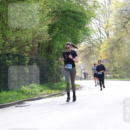 12.04.2026 - 45. Internationalen Wilhelmsburger Insellauf Yannick Fuchs http://msf.ph/oto/9501253 12.04.2026 11:15:07 Laufen 2524, 2480 meine-sportfotos.de