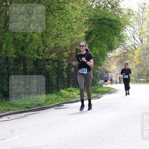 12.04.2026 - 45. Internationalen Wilhelmsburger Insellauf Yannick Fuchs http://msf.ph/oto/9501256 12.04.2026 11:15:08 Laufen 2524, 2480 meine-sportfotos.de