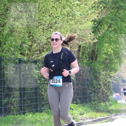 12.04.2026 - 45. Internationalen Wilhelmsburger Insellauf Yannick Fuchs http://msf.ph/oto/9501257 12.04.2026 11:15:09 Laufen 2524, 2480 meine-sportfotos.de
